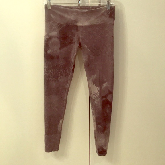 ALO Yoga Pants - Alo active wear